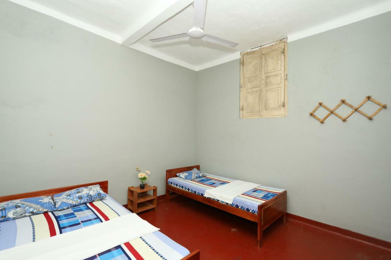 Jaffna Premier Inn Экстерьер фото