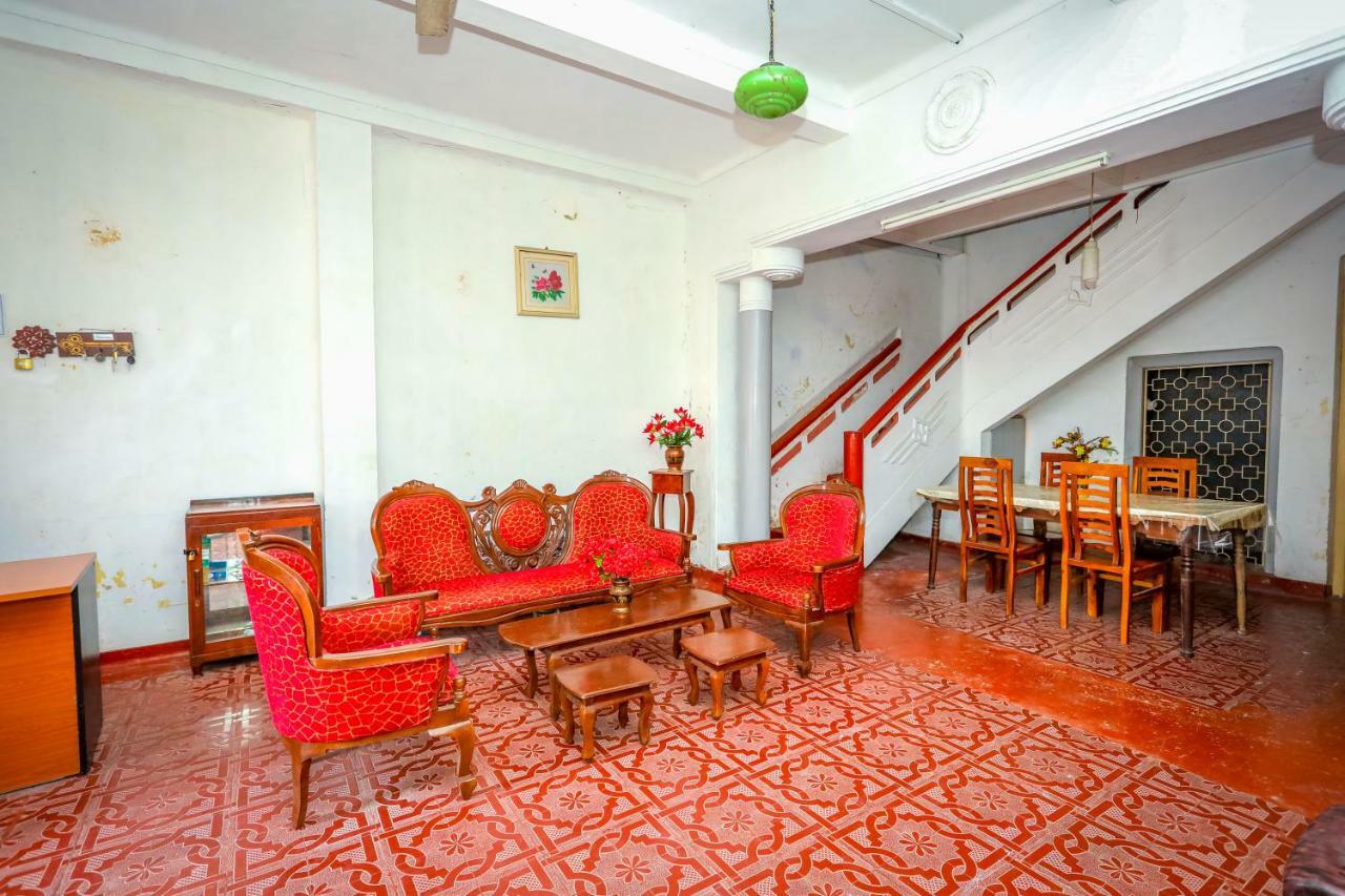 Jaffna Premier Inn Экстерьер фото