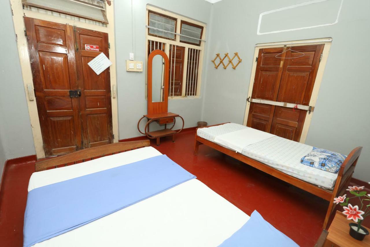 Jaffna Premier Inn Экстерьер фото