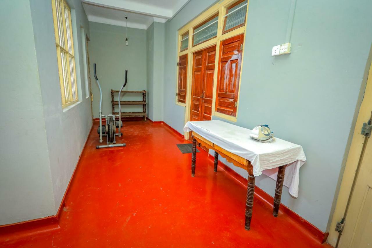 Jaffna Premier Inn Экстерьер фото
