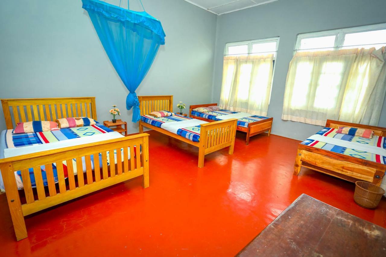 Jaffna Premier Inn Экстерьер фото