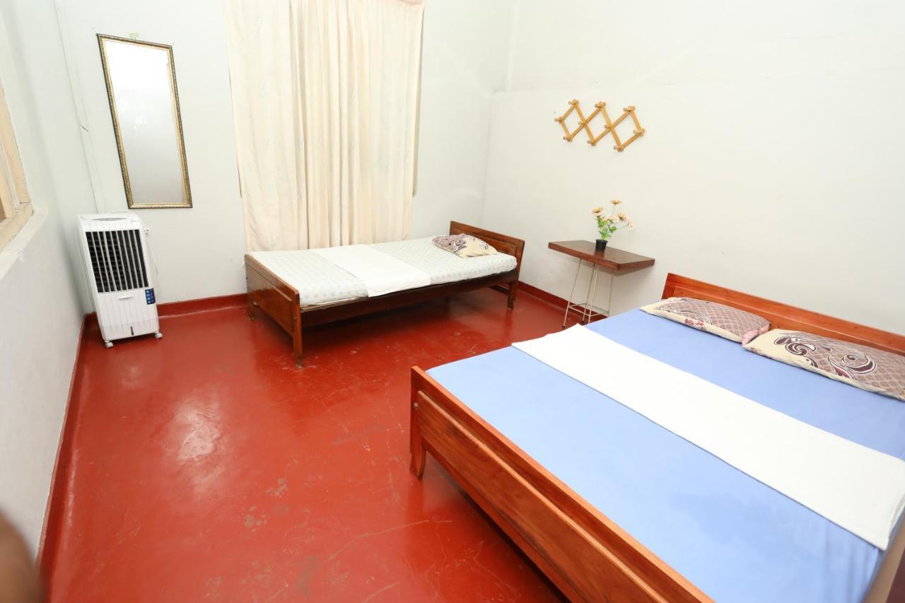 Jaffna Premier Inn Экстерьер фото