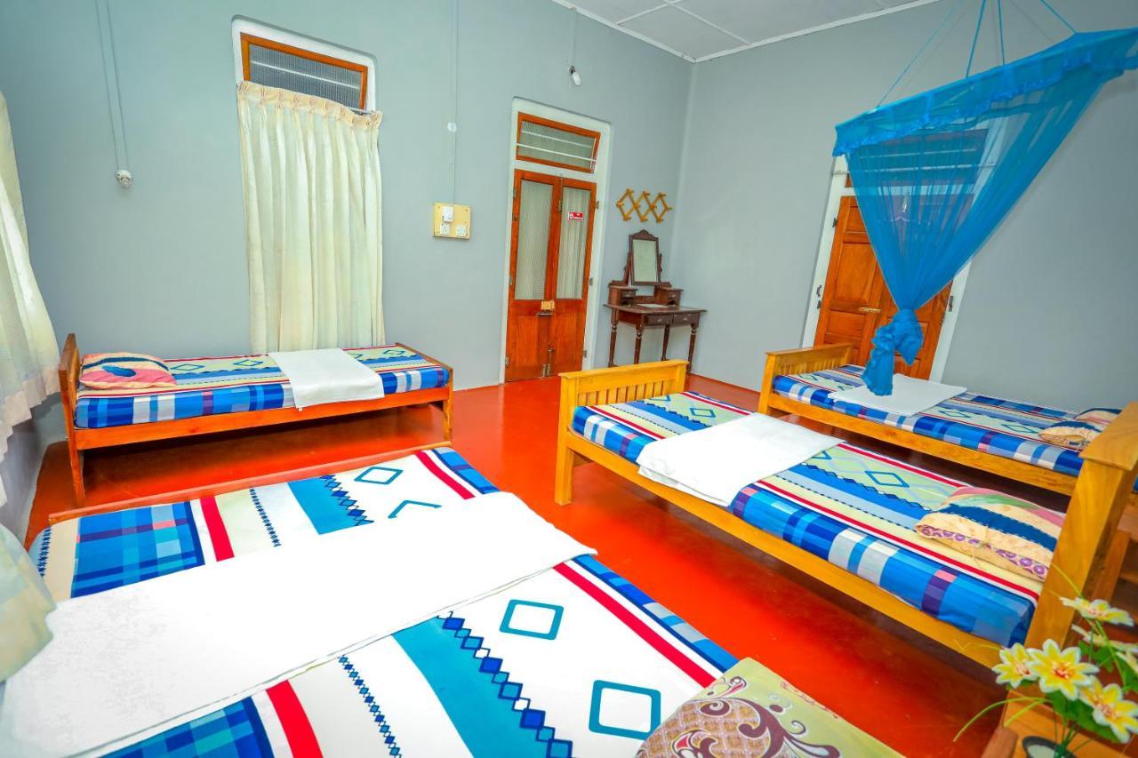 Jaffna Premier Inn Экстерьер фото